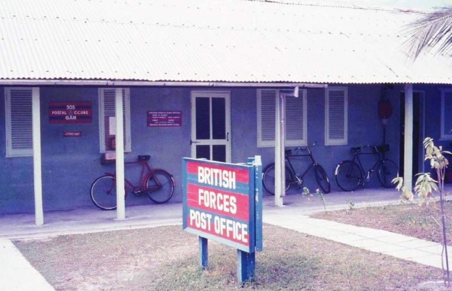 ގަން ބްރާންޗު އެންމެ ފުރަތަމަ ހިންހީ ގަމުގައި އިނގިރޭސިން ތިބި ދުވަސްވަރު ހިންގި މި ޕޯސްޓް އޮފީސް އިމާރާތުގައި.---ފޮޓޯ: ބީއެމްއެލް އާކައިވް