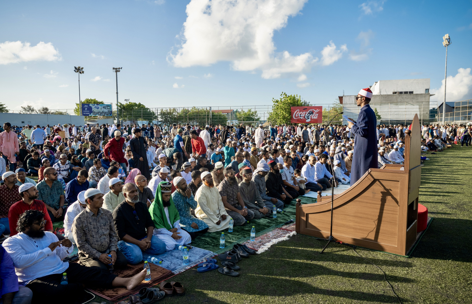 މާފަންނު ސްޓޭޑިއަމްގައި ކުރި މި އަހަރުގެ ފިތުރު އީދު ނަމާދުގައި ޚުތުބާ ވިދާޅުވަނީ.-- ފޮޓޯ: ނިޝާން އަލީ | މިހާރު