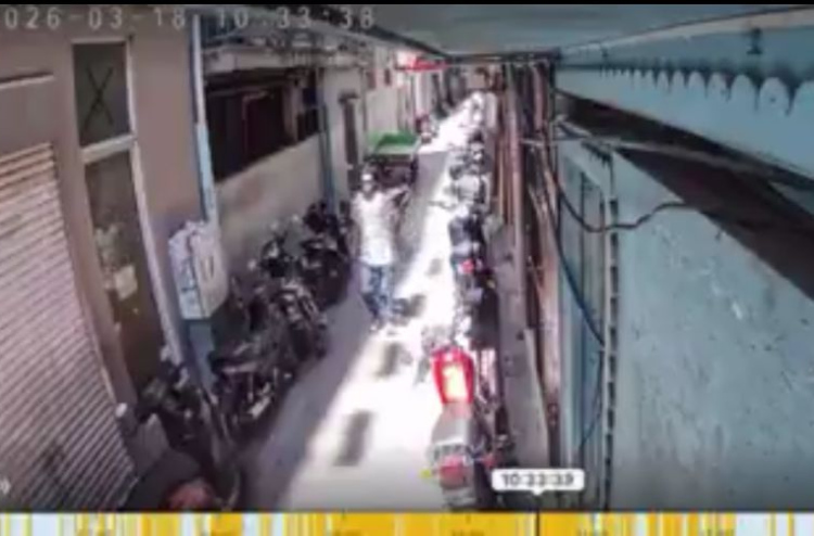 G. Hiya roadheegai roavumuge kurin meehaku vanna video eh aammuvejje