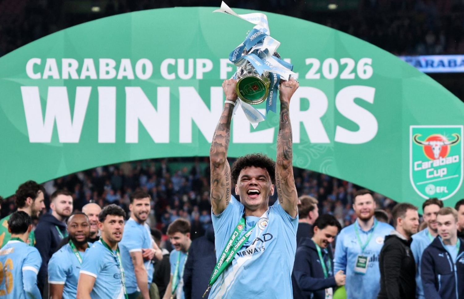 ސިޓީގެ ދެ ލަނޑު ވެސް ޖަހައިދިން އޮރައިލީ ތަށި އުފުލާލަނީ.-- ފޮޓޯ: އޭއެފްޕީ