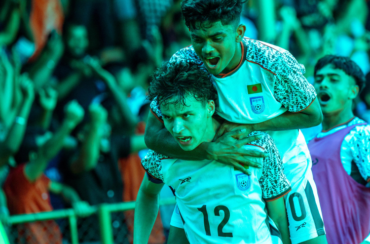 Sullivan ge 2 landun Bangladesh in Pakistan bali kohfi