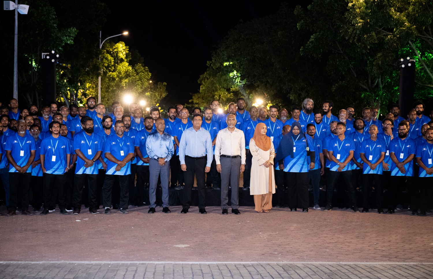 މާލެ ސަރަހައްދަށް ސަރުކާރުން ތައާރަފުކުރި ސަރުކާރުގެ ޓެކްސީ ލައިންގެ ހިދުމަތް ފެށުމަށް ރޭ ހުޅުމާލޭ ސެންޓްރަލް ޕާކުގައި ބޭއްވި ރަސްމިއްޔާތު.-- ފޮޓޯ: ނިޝާން އަލީ | މިހާރު