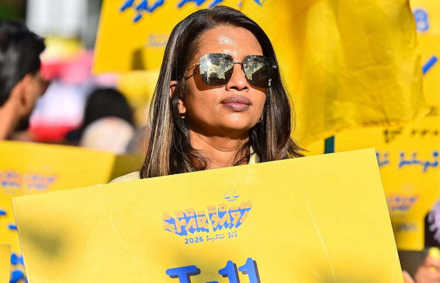 އިދިކޮޅު އެންމެ ބޮޑު ޕާޓީ އެމްޑީޕީން ލޯކަލް ކައުންސިލް އިންތިހާބުގެ ކެމްޕެއިން ނިންމާލުމަށް ބޭއްވި ހިނގާލުމުގައި ޕާޓީގެ ސަޕޯޓަރުން ބައިވެރިވަނީ.-- ފޮޓޯ: ފަޔާޒު މޫސާ | މިހާރު