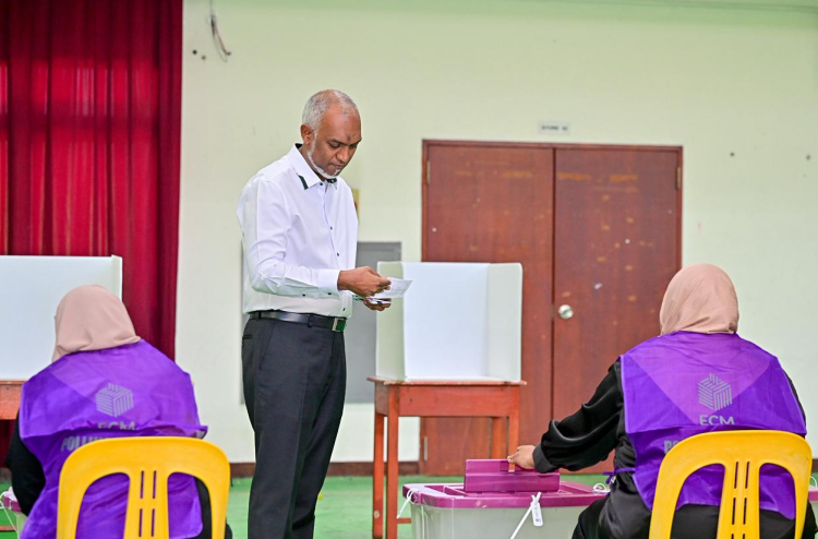 Inthihaabuge natheejaa ihuthiraamaa eku balaigannan: Raees