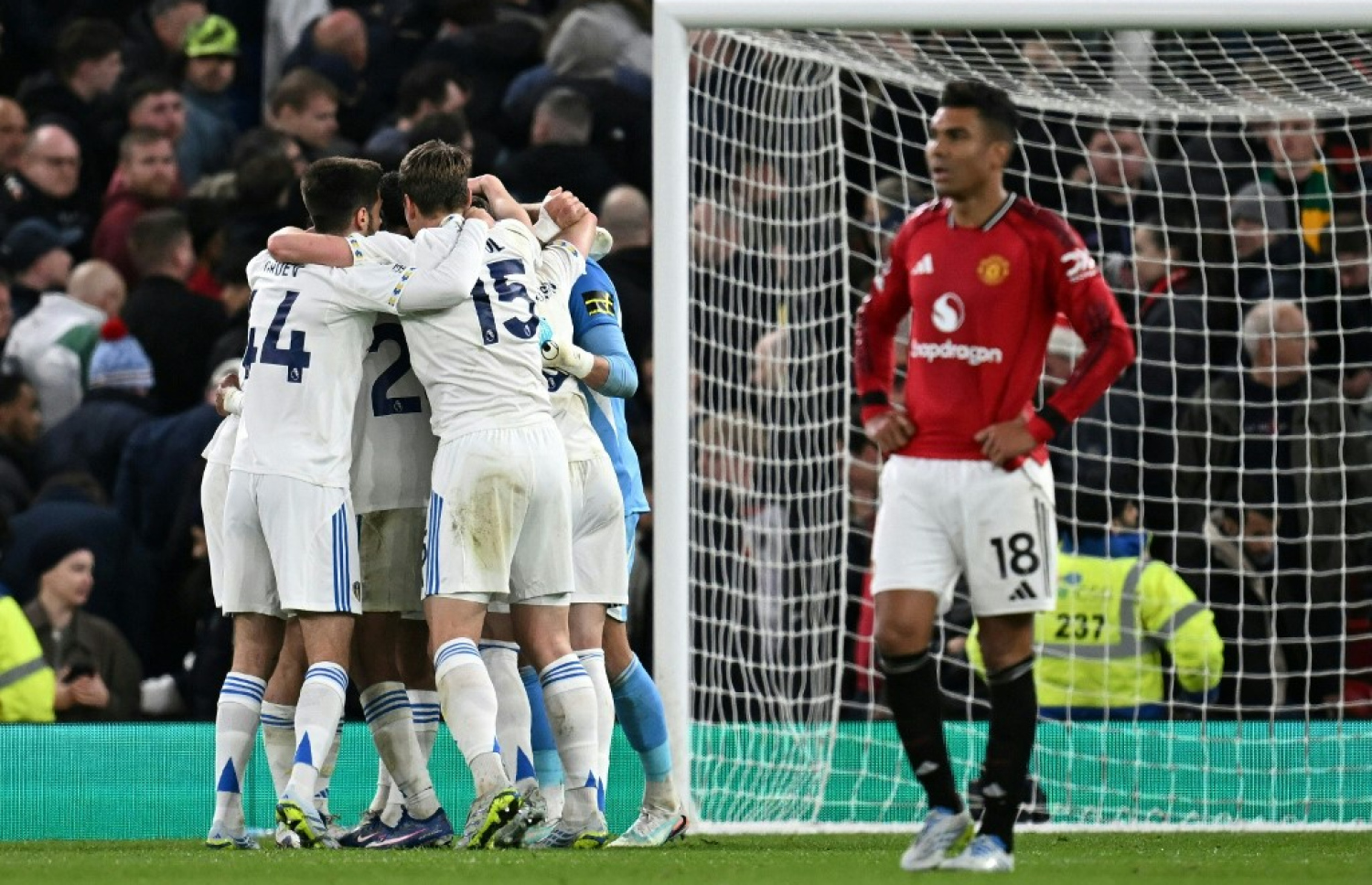 ލީޑްސް އިން ލަނޑެއް ޖެހުމަށް ފަހު އުފާފާޅުކުރަނީ.-- ފޮޓޯ: އޭއެފްޕީ