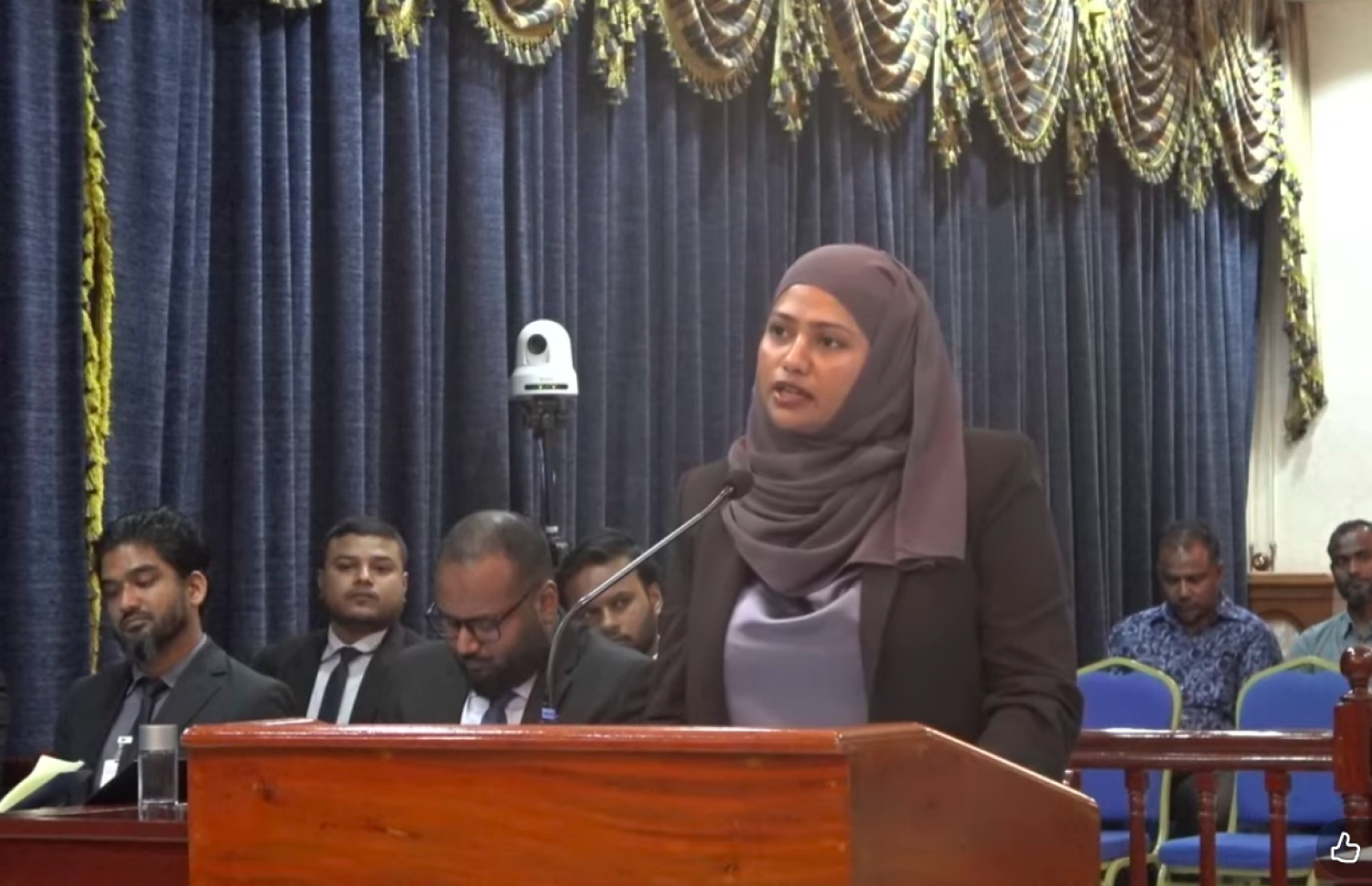 ވަކީލް ޝީނާ މިއަދުގެ އަޑުއެހުމުގައި ވާހަކަ ދައްކަވަނީ