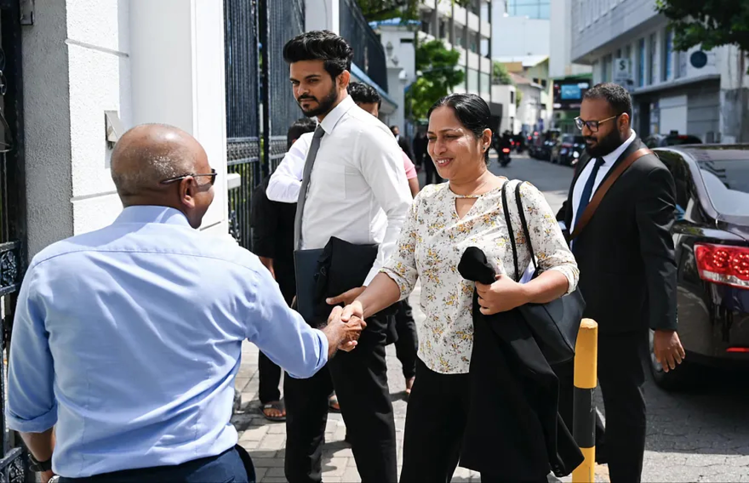 ގޮނޑި ގެއްލޭ މައްސަލާގެ ކުރީގެ އަޑުއެހުމަކަށް ދައުލަތުގެ ވަކީލުން ވަންނަނީ --- ފޮޓޯ/މިހާރު