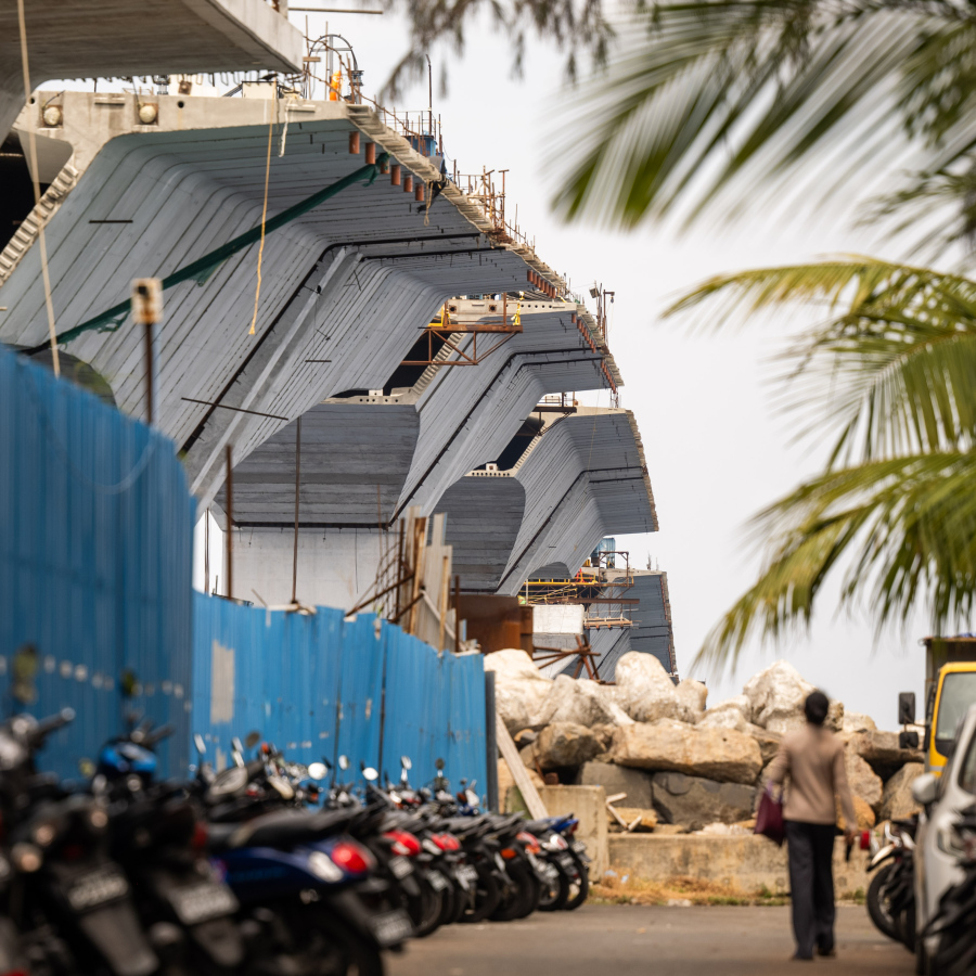 ތިލަމާލެ ބްރިޖުގެ މަސައްކަތް ކުރިއަށް ގެންދަނީ: އެ މަޝްރޫއުގެ 72 ޕަސެންޓް މަސައްކަތް މިހާރު ވަނީ ނިމިފައި --- މިހާރު ފޮޓޯ/ނިޝާން އަލީ