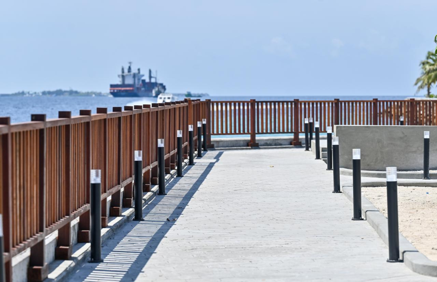 ސުނާމީ ބިނާ މައިޒާން މަރާމާތުކޮށްފައި.-- ފޮޓޯ: ފަޔާޒު މޫސާ | މިހާރު