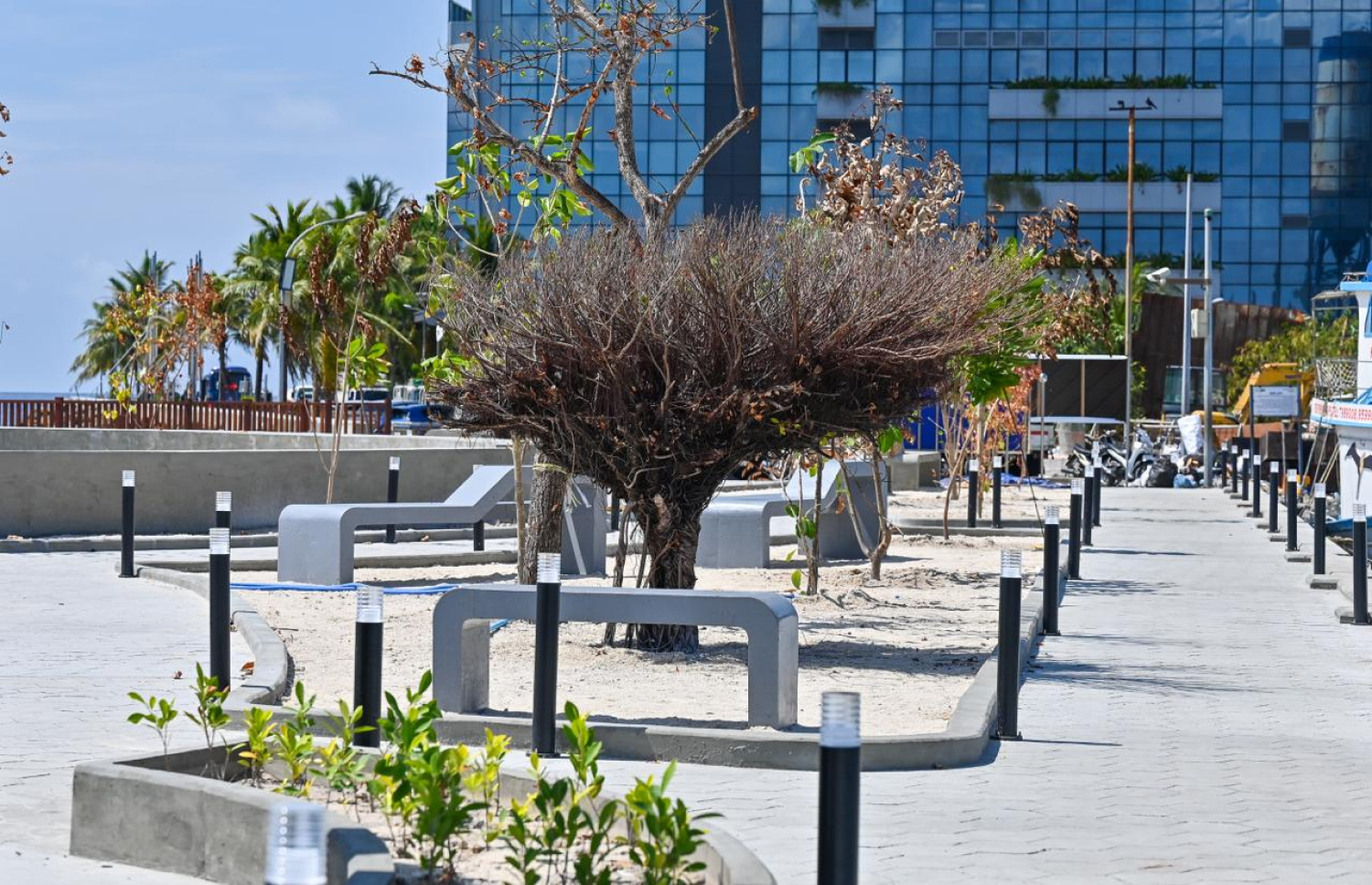 ސުނާމީ ބިނާ މައިޒާން މަރާމާތުކޮށްފައި.-- ފޮޓޯ: ފަޔާޒު މޫސާ | މިހާރު