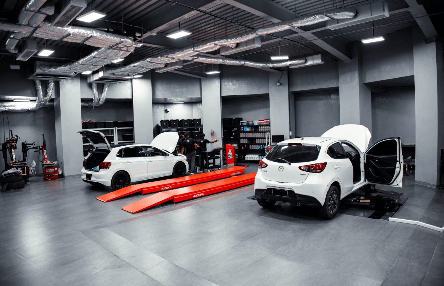 އޮޓޯސްފިއާގެ ސާވިސް ސެންޓަރު.