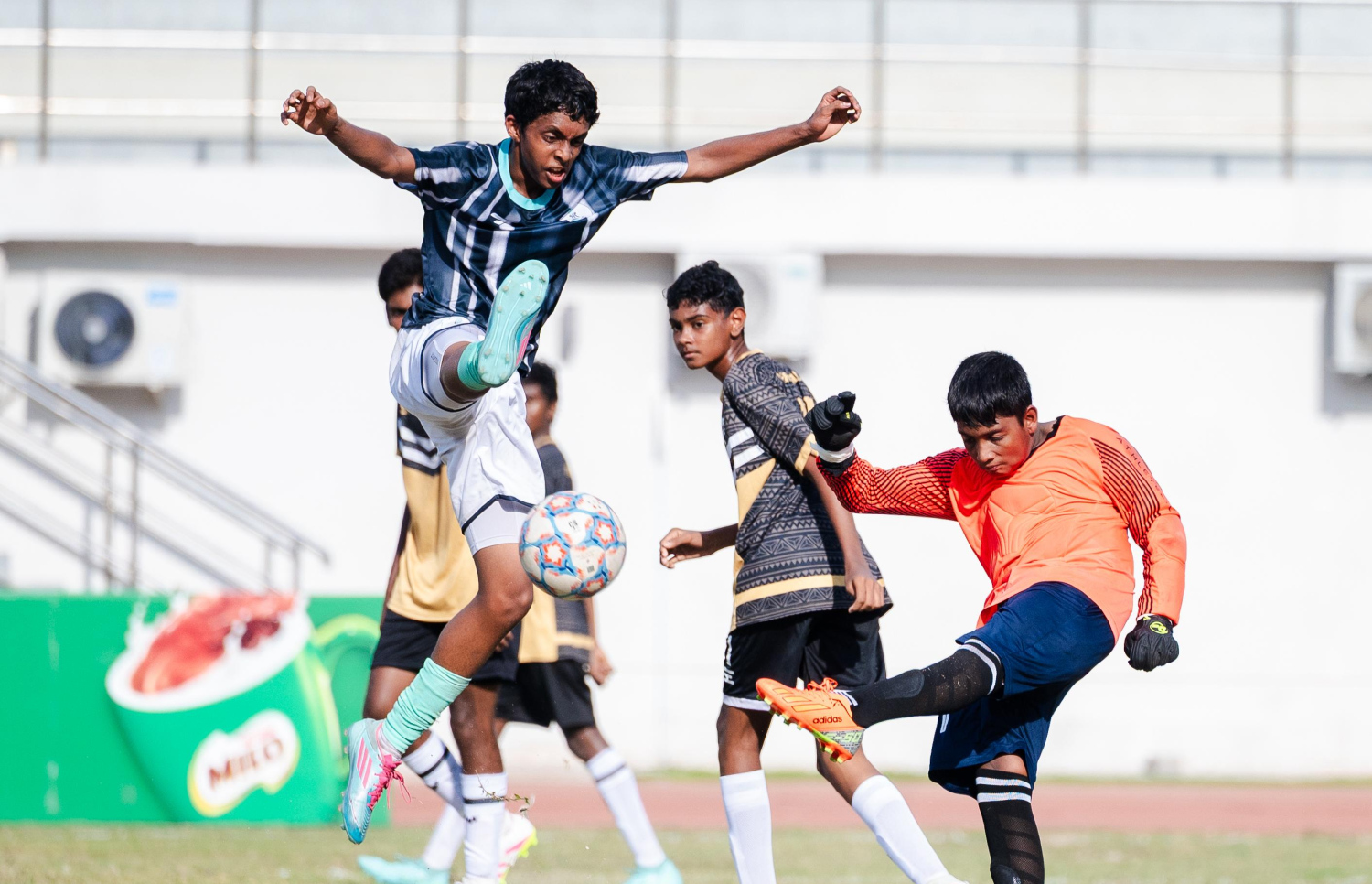 ހުޅުމާލޭގައި ކުރިއަށްދާ އިންޓަ ސްކޫލް ފުޓްބޯޅަ މުބާރާތުގެ ތެރެއިން --- ފޮޓޯ: ފަޔާޒު މޫސާ | މިހާރު