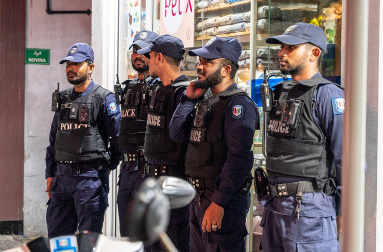 Documentary massalaigai Adhdadhu noohuge office ah fuluhun vadhefi