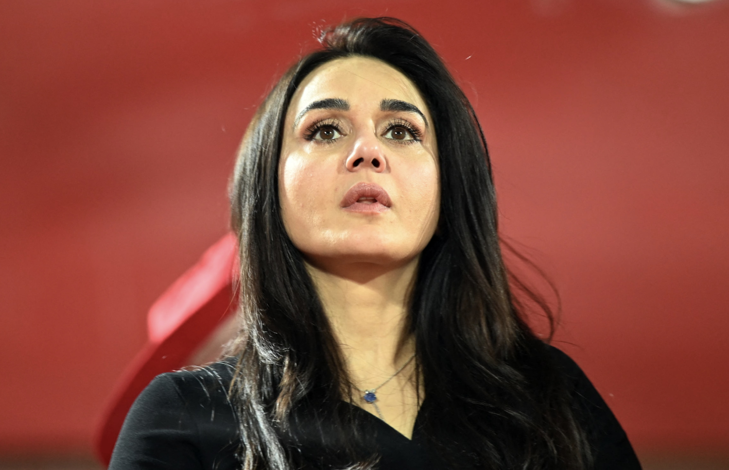 ޕަޕަރާޒީން ފަހަތުން ދުވާތީ ބިރުގަނޭ: ޕްރިތީ