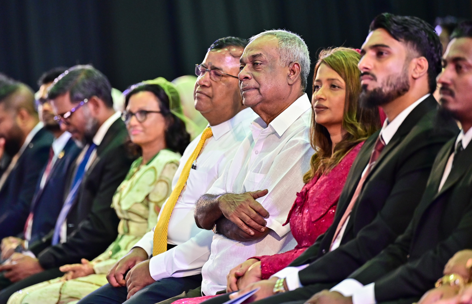 މާލޭ ސިޓީ ކައުންސިލަށް އަލަށް އިންތިހާބުވި ކައުންސިލަރުން ހުވާކުރުމަށް ސޯޝަލް ސެންޓަރުގައި ބޭއްވި ރަސްމިއްޔާތު -- ފޮޓޯ: ފަޔާޒު މޫސާ| މިހާރު