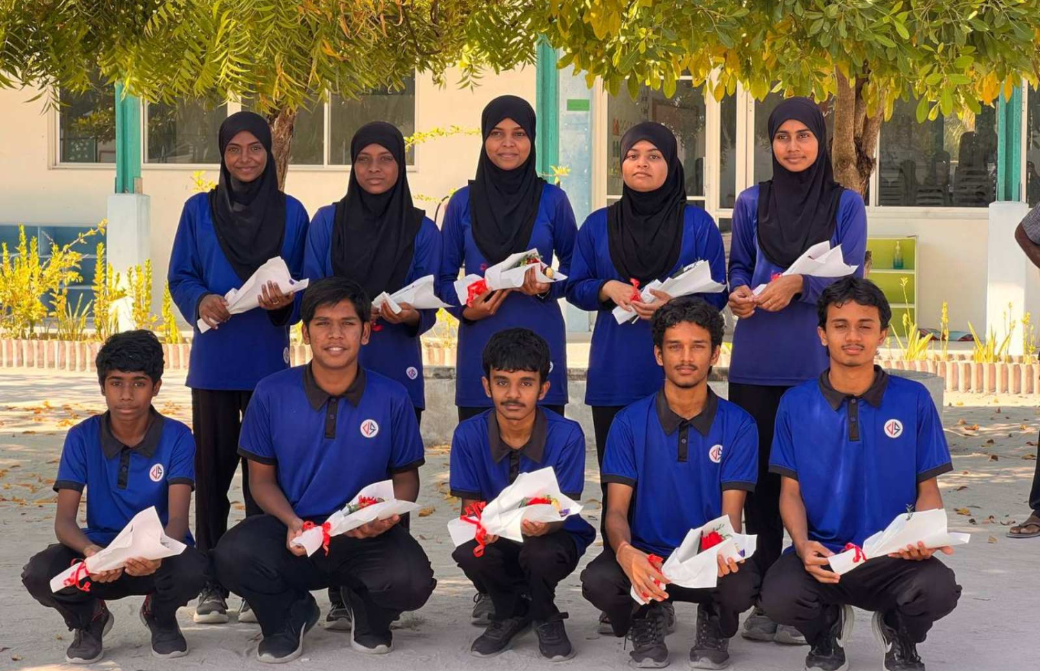 މ. ވޭވަށު ސްކޫލުން މި އަހަރި އޯލެވެލް ނިންމި ދަރިވަރުން-- ފޮޓޯ: ސްކޫލް