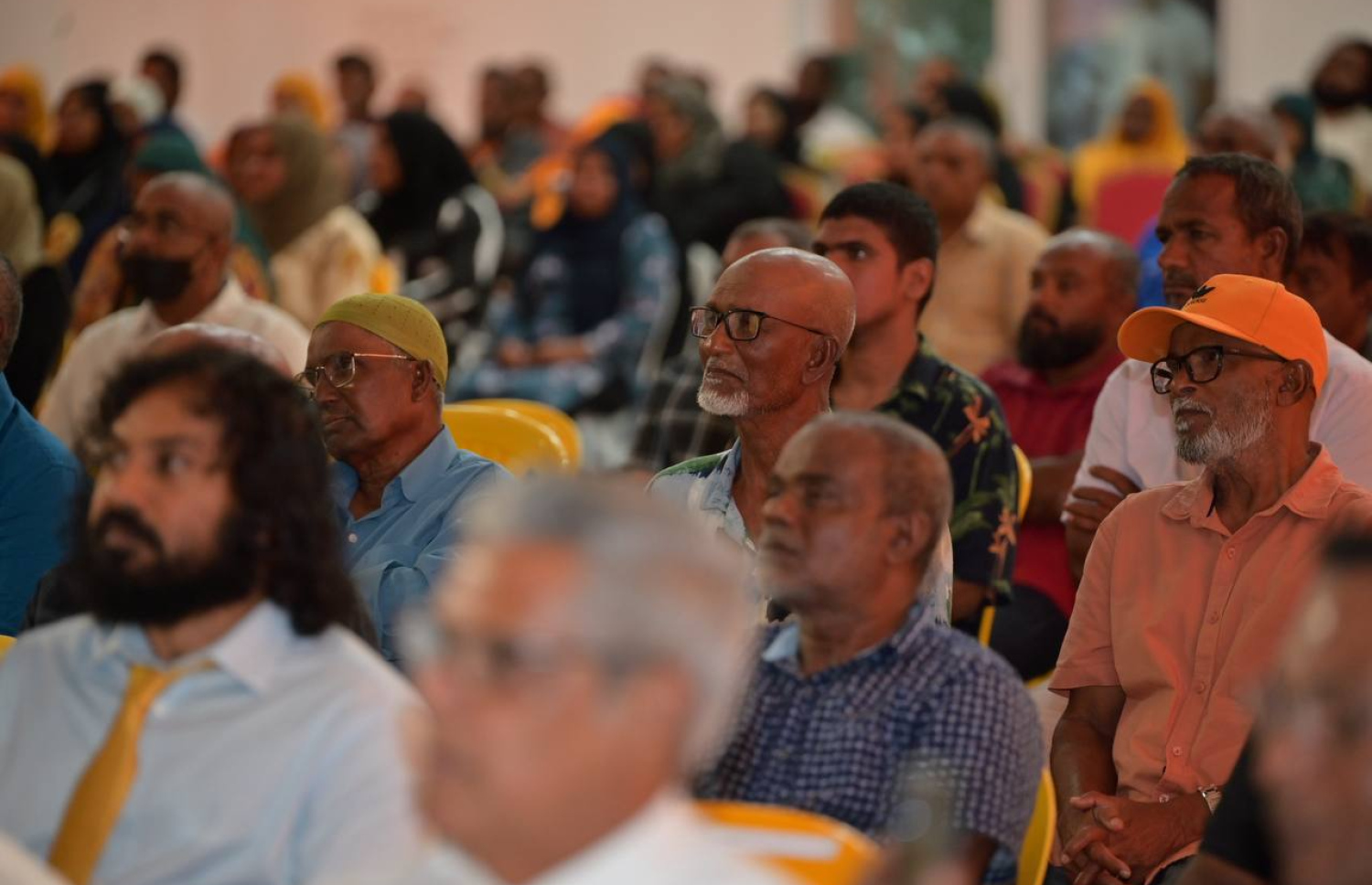 މަޖިލީހުގެ ހިތަދޫ އުތުރު ދާއިރާގެ ގޮނޑިއަށް އެމްޑީޕީގެ ޓިކެޓުގައި ވާދަކުރައްވާ ސޯބެގެ ކެމްޕެއިން ނިންމުމަށް އެމްޑީޕީން ރޭ ބޭއްވި ޖަލްސާގައި އާއްމުންގެ ބަޔަކު ބައިވެރިވަނީ.-- ފޮޓޯ: އެމްޑީޕީ