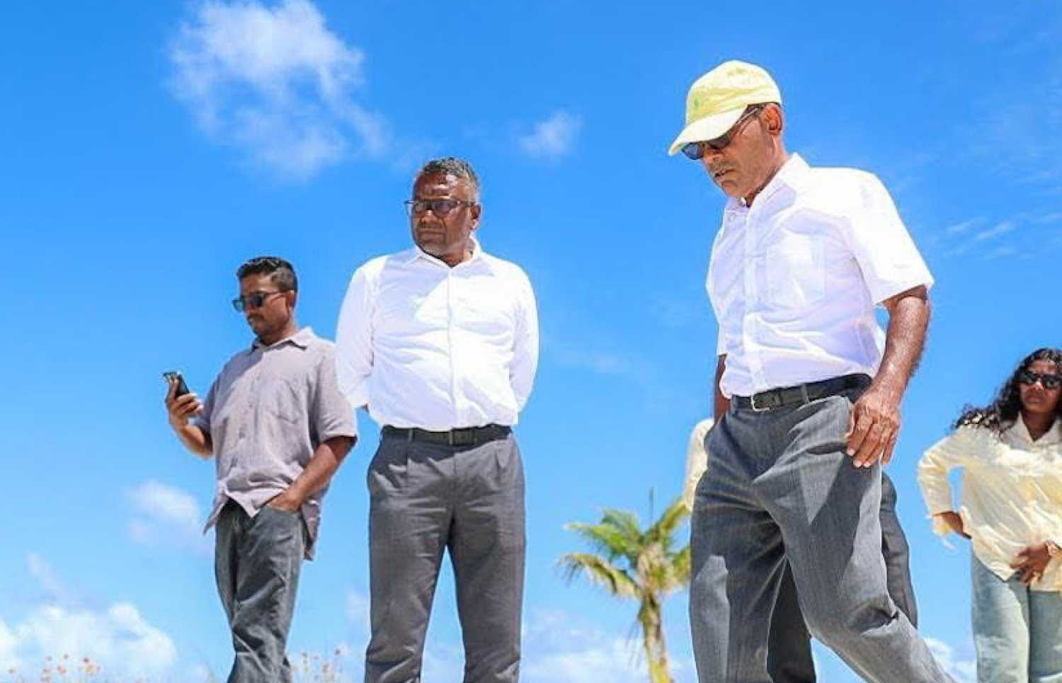ކުރީގެ ރައީސް ނަޝީދާއި ފައްޔާޒު އިސްމާއިލް ކެމްޕެއިންގައި