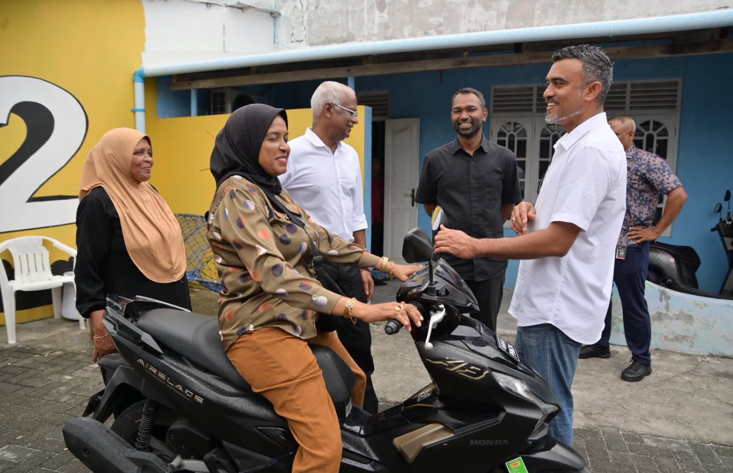 އިބޫ މަރަދޫ އެމްޑީޕީ މެމްބަރުންނާ އެކު
