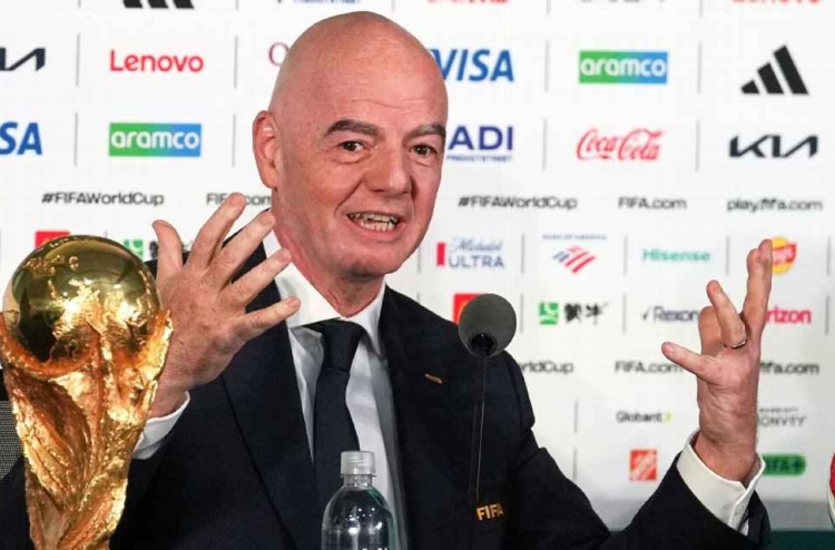 Infantino slams World Cup critics for 'spreading hate'