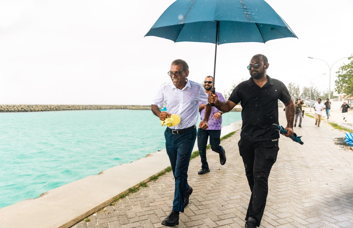 ޗެއާޕާސަން ކަމަށް ނަޝީދު ކުރެއްވި ކެމްޕެއިންގެ ތެރެއިން: ދެއްކެވީ އެމްޑީޕީ ވަންތަ ފޯރިގަދަ ކެމްޕެއިނެއް - ފޮޓޯ: މުހައްމަދު ޝާބިން