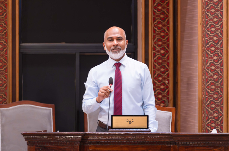 Iskandharu ge Union ah huhdha nudhinee school ge nan beynun kurumun: Minister
