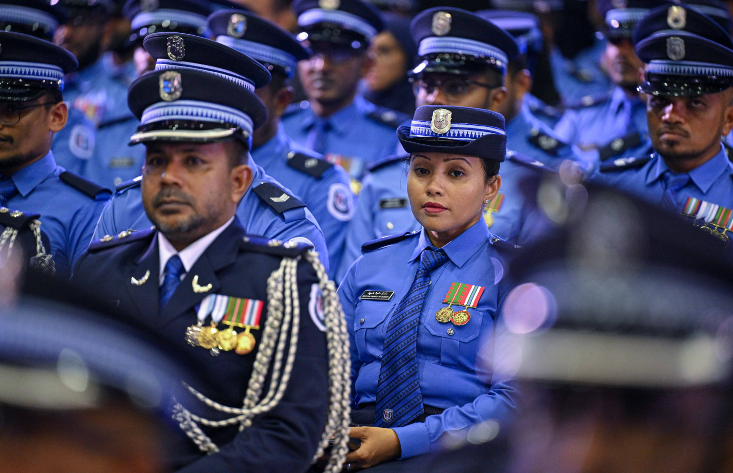 ފުލުހުންގެ 93 ވަނަ އަހަރީ ދުވަސް ފާހަގަކުރަން ސޯޝަލް ސެންޓަރުގައި ބޭއްވި ރަސްމިއްޔާތުގައި ފުލުހުން ބައިވެރިވަނީ --- ފޮޓޯ/ރައީސް އޮފީސް
