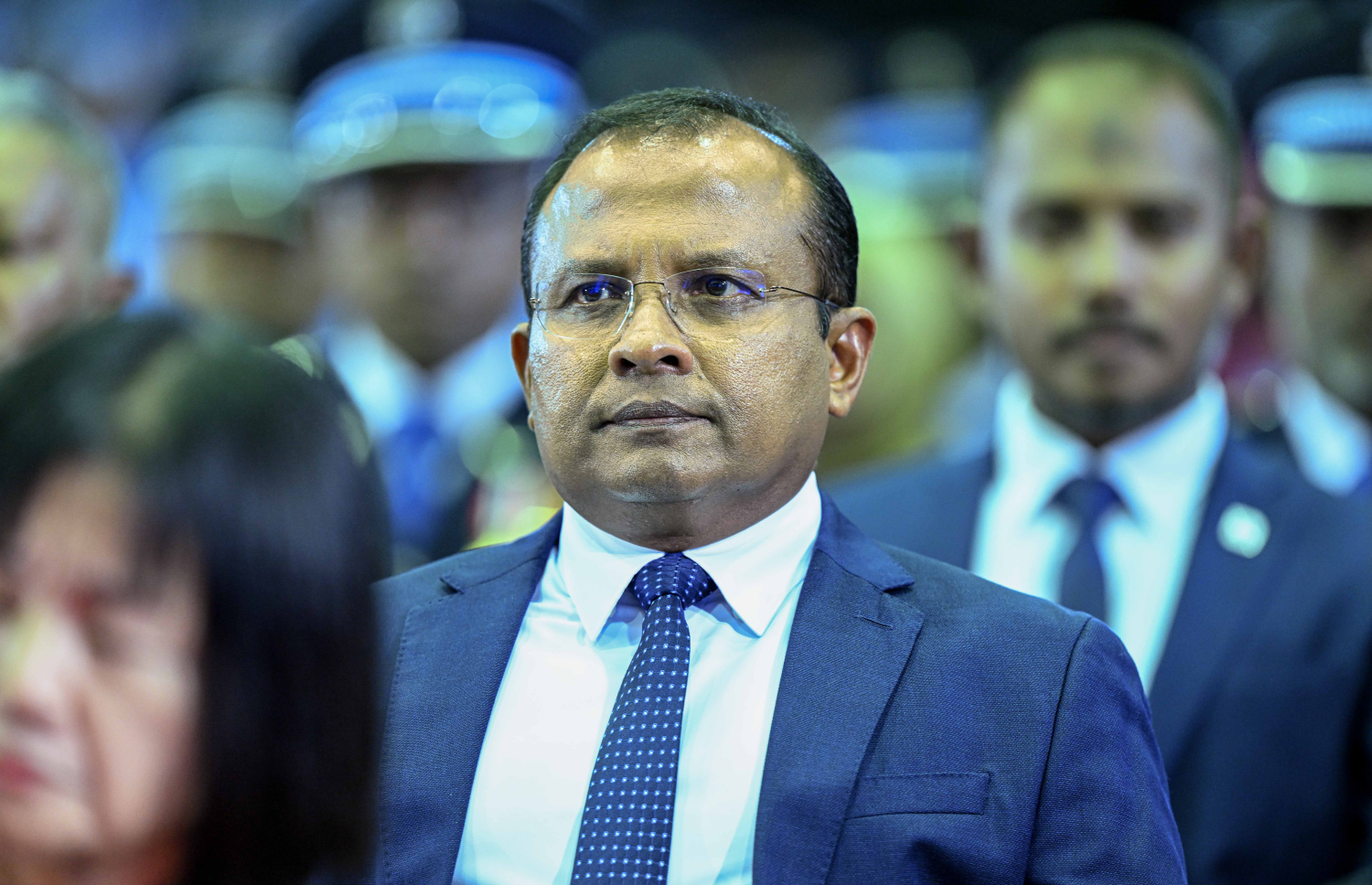 ފުލުހުންގެ 93 ވަނަ އަހަރީ ދުވަހުގެ ރަސްމިއްޔާތުގައި ކުރީގެ ޕޮލިސް ކޮމިޝަނަރު އަބްދުﷲ ރިޔާޒް ބައިވެރިވެވަޑައިގަންނަވަނީ --- ފޮޓޯ/ރައީސް އޮފީސް