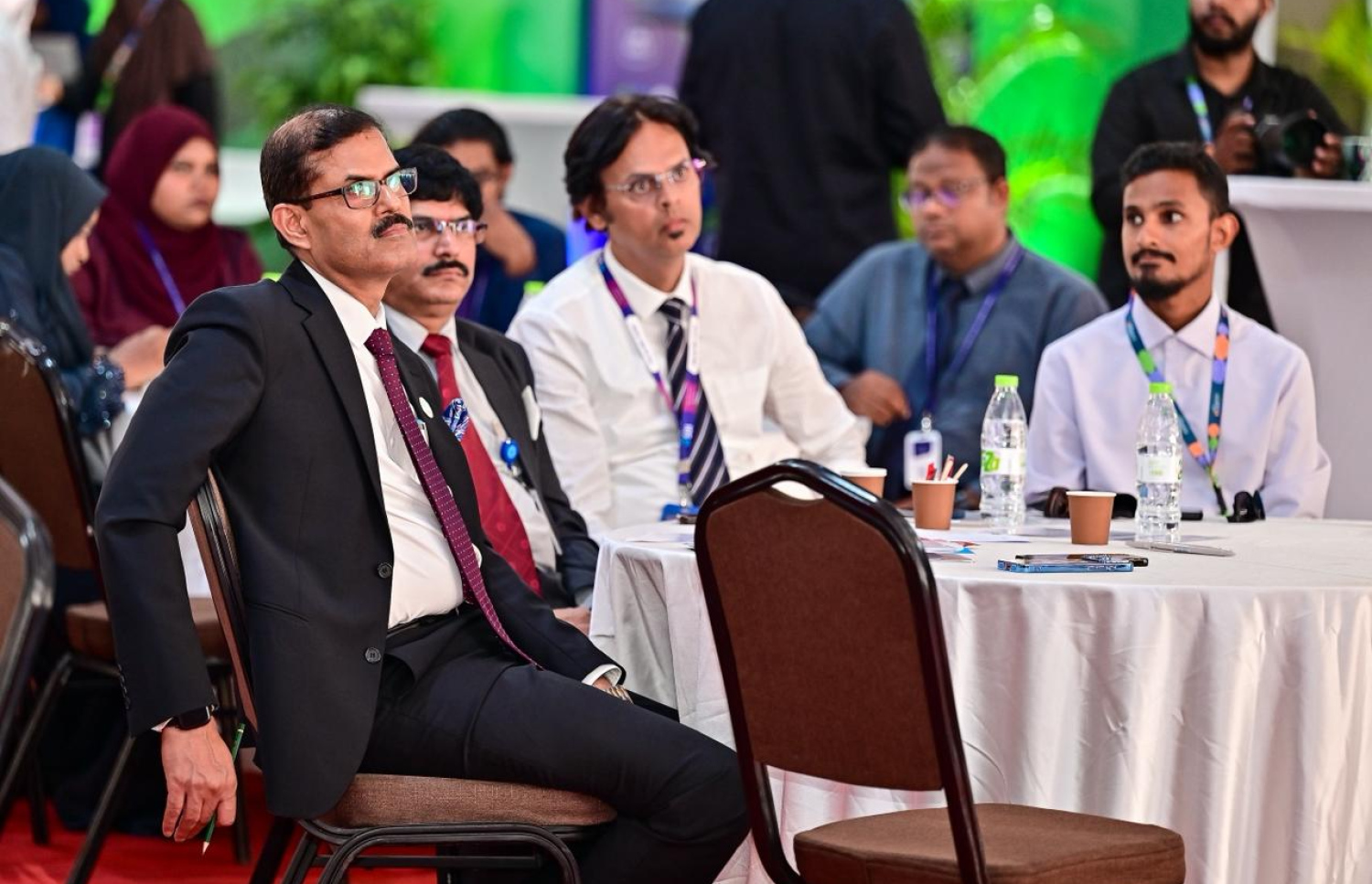 ސްޓޭޓް ބޭންކް އޮފް އިންޑިއާގެ ސީއީއޯ އަދި ކަންޓްރީ ހެޑް، މަނޯޖް ކުމާރު ސިންގް، މޯލްޑިވްސް ފައިނޭންޝަލް އެކްސްޕޯގައި ވާހަކަދައްކަވަނީ -- ފޮޓޯ: ފަޔާޒް މޫސާ / މިހާރު