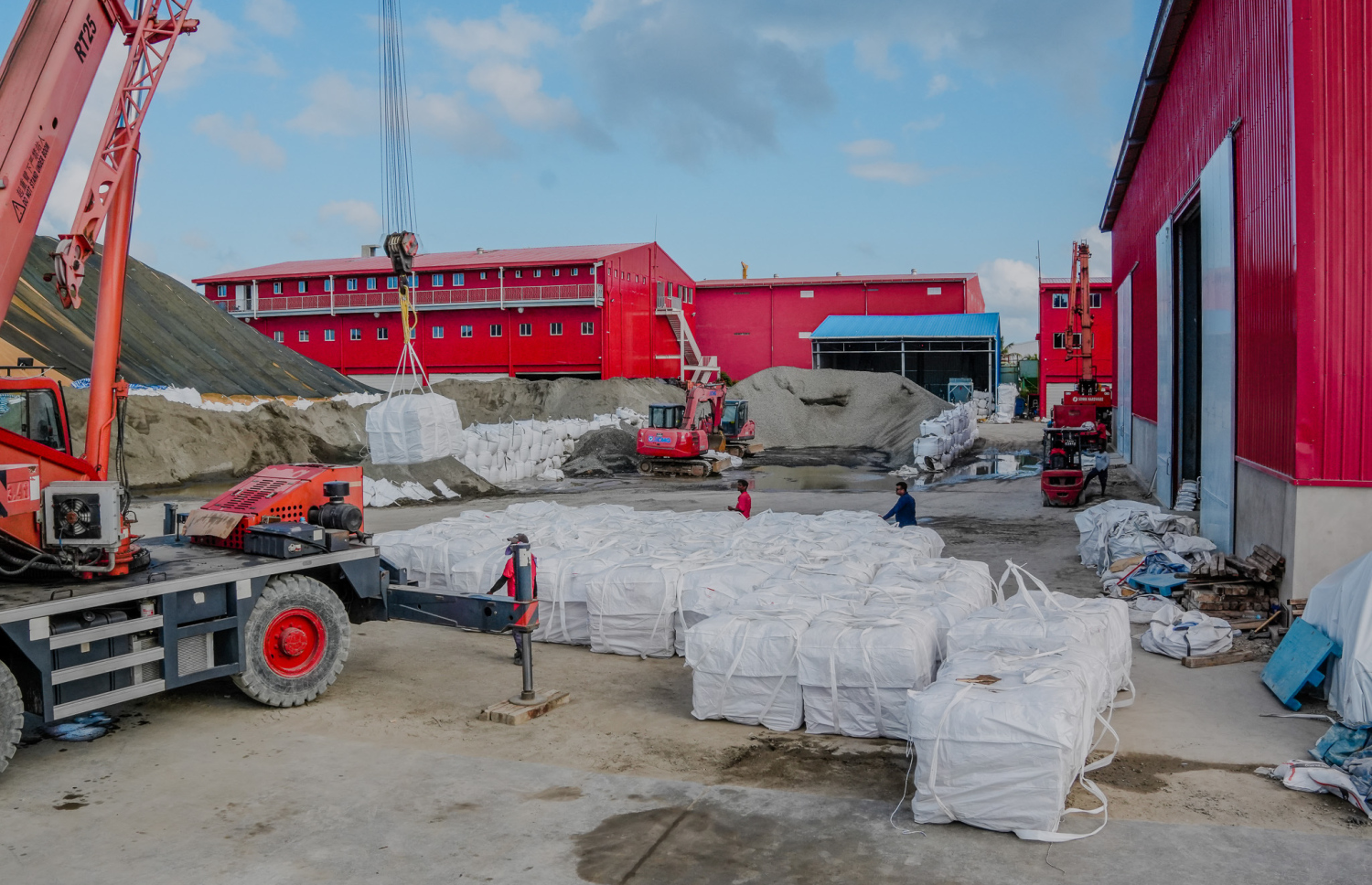 ސޮނީ ސިމެންތި: އޭގެ ޖަމްބޯ ޕެކްތައް ވެސް ވިއްކާ --- ފޮޓޯ/ސޮނީ