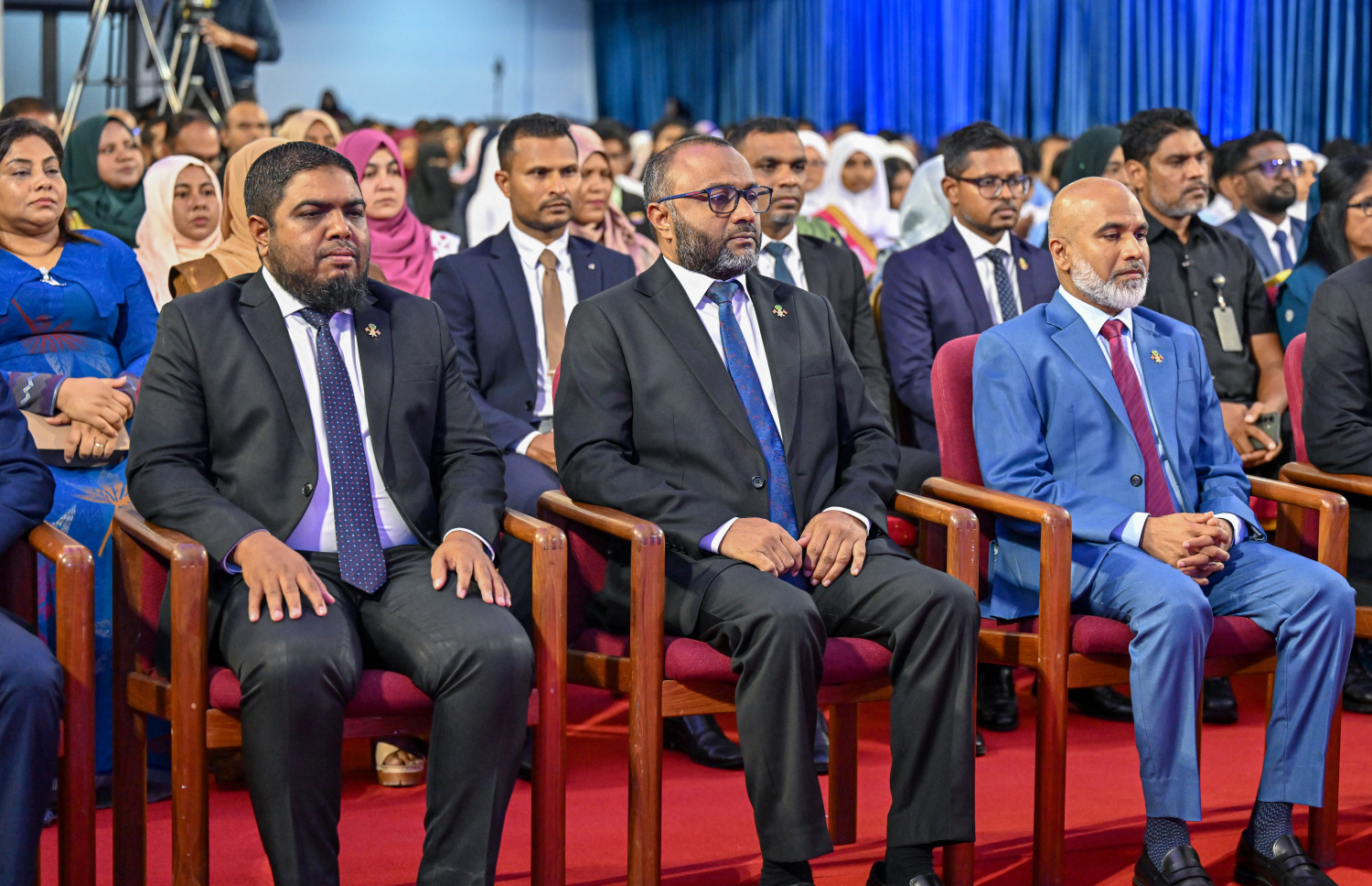އޭލެވެލް އާއި އޯލެވެލް އިން އެންމެ މަތީ ނަތީޖާ ހޯދި ދަރިވަރުންނަށް އިނާމު ދިނުމަށް ރޭ ބޭއްވި ހަފުލާގައި ސަރުކާރުގެ ބައެއް މިނިސްޓަރުން ބައިވެރިވެވަޑައިގަންނަވަނީ --- ފޮޓޯ/ރައީސް އޮފީސް