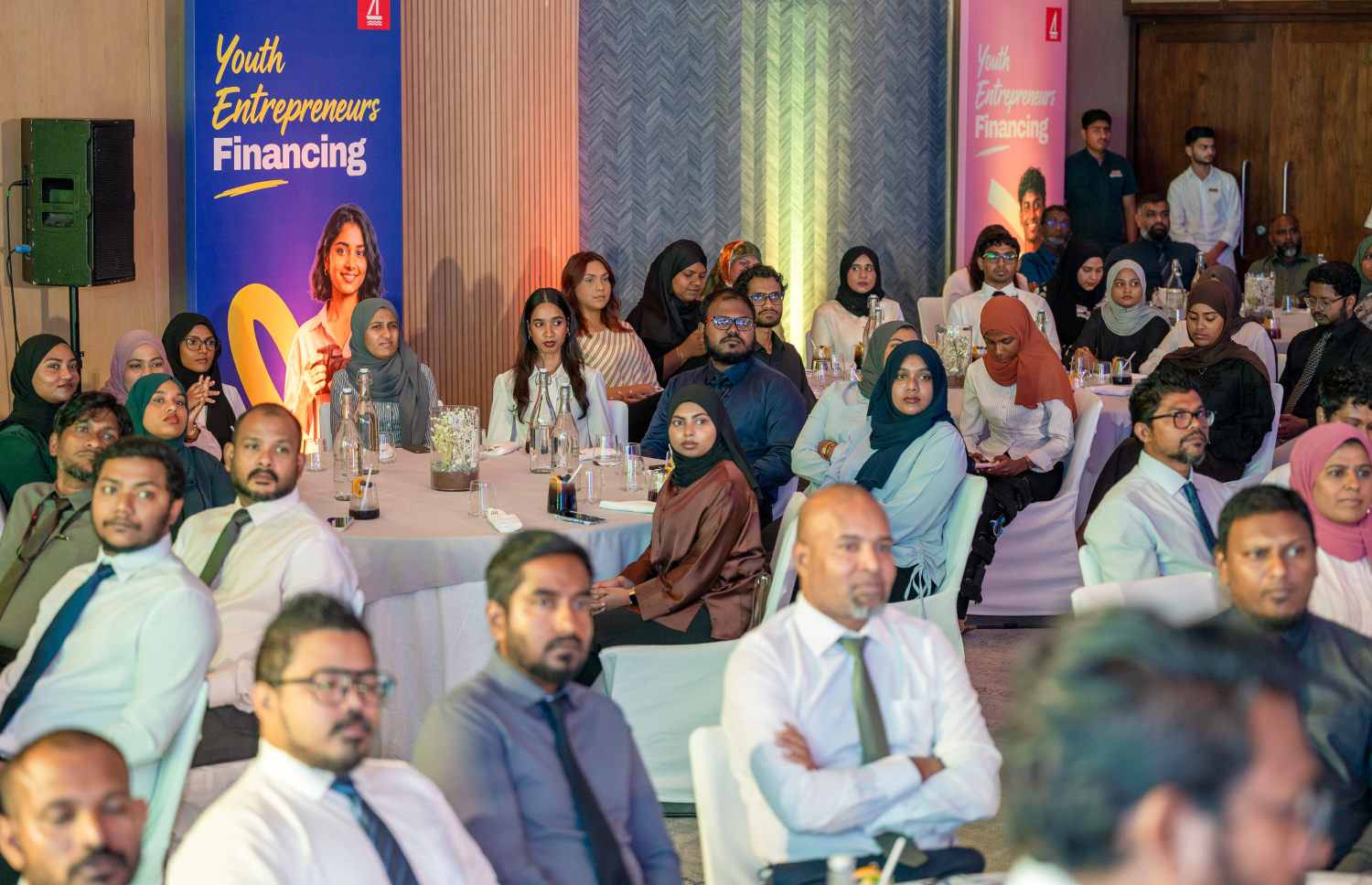 ބީއެމްއެލް އާއި އެސްއެމްއީ ޑިޖިޓަލް ގުޅިގެން ފައިނޭންސިން ލިބޭ ޔޫތު އޮންޓްރަޕްރިނަޝިޕް ފައިނޭންސިން ތައާރަފްކުރުމަށް ބޭއްވި ރަސްމިއްޔާތު -- ފޮޓޯ: ފަޔާޒު މޫސާ | މިހާރު