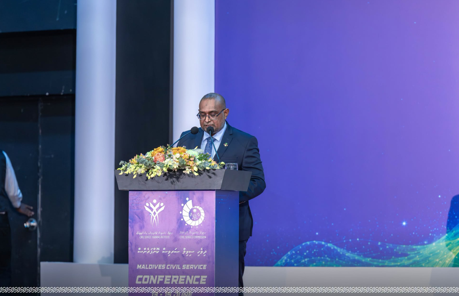 ސިވިލް ސާވިސް ކޮންފަރެންސްގައި މުޖުތާޒު ވާހަކަ ދައްކަވަނީ--