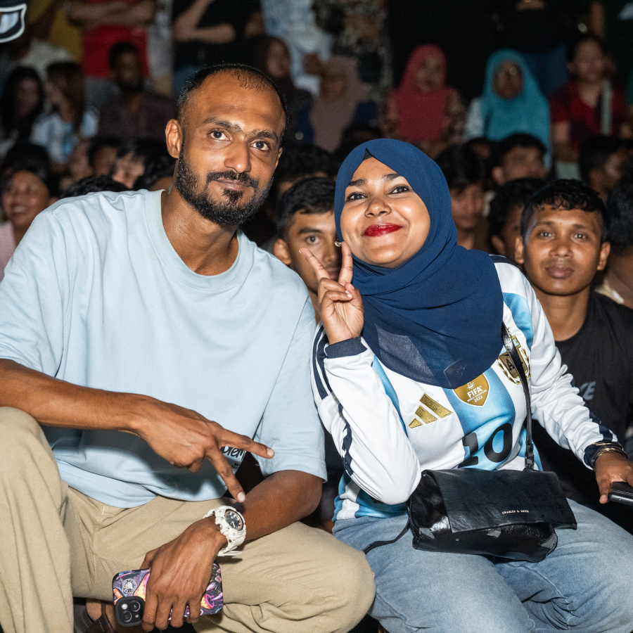 ބީޗު ސަރަހައްދަށް ފައިނަލް މެޗު ބަލަން އެއްވި އާޖެންޓީނާ ސަޕޯޓަރުން .-- ފޮޓޯ: ނިޝާން އަލީ | މިހާރު