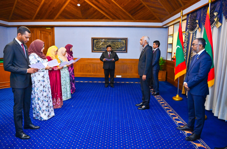 Vazeefa aa behey tribunal ge naib raees magaamun vaki koffi