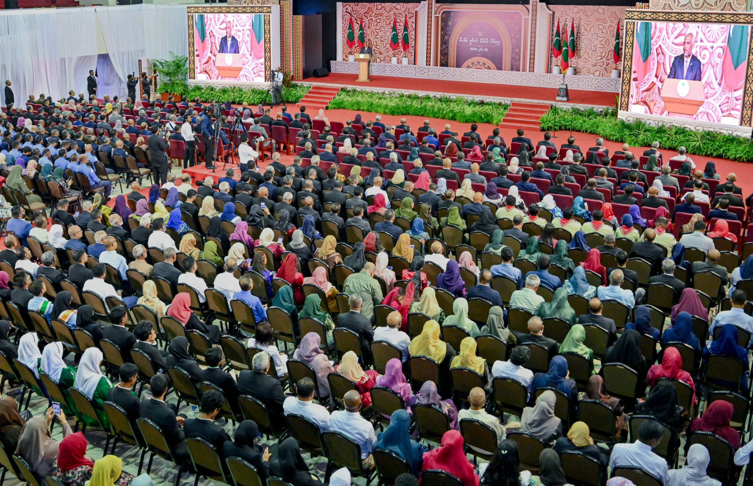 ރައީސް މިއަދުގެ ޖަލްސާގައި ވާހަކަފުޅު ދައްކަވަނީ: ސިޔާސީ ބަދަލުހިފުމުގެ ރޫހުގެ އަޅުވެތިކަން ނައްތާލާފައިވާ ކަމަށް އެމަނިކުފާނު ވިދާޅުވި --- ފޮޓޯ/ރައީސް އޮފީސް