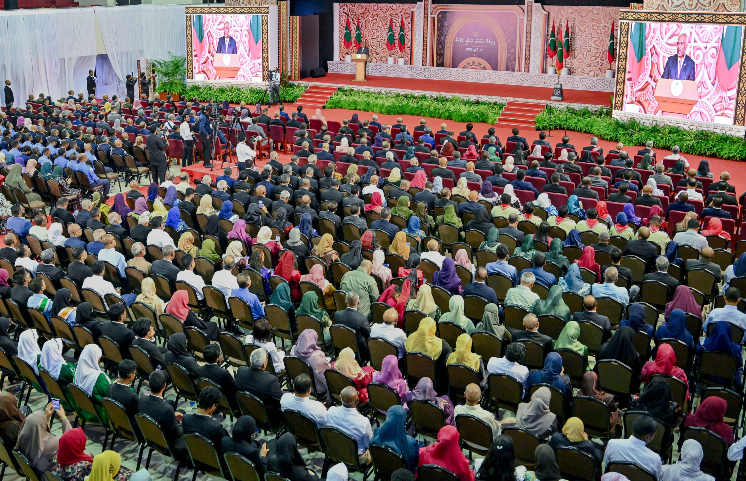ރާއްޖޭގެ 61 ވަނަ މިނިވަން ދުވަހުގެ ރަސްމީ ޖަލްސާ ކުރިއަށްދަނީ.-- ފޮޓޯ: ރައީސް އޮފީސް