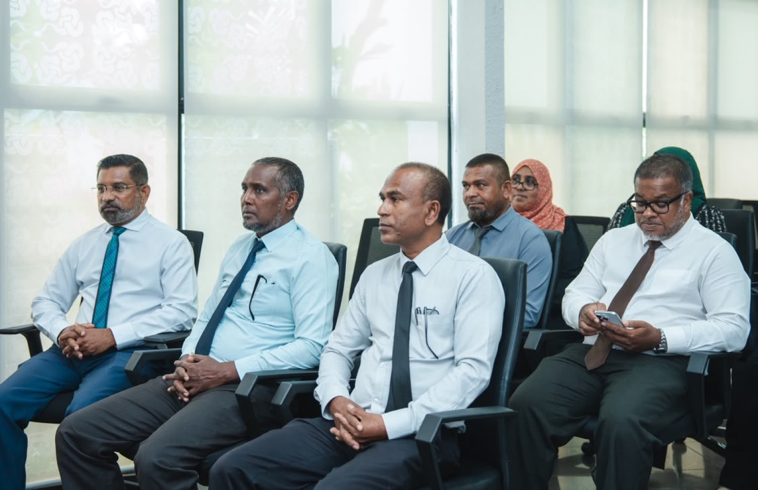 10 ރަށެއްގައި އެގްރޯފޮރަސްޓްރީ ދަނޑުތައް ހަދަން ތިމާވެއްޓާ ބެހޭ މިނިސްޓްރީ އާއި ދަނޑުވެރިކަމާ ބެހޭ މިނިސްޓްރީއާ ދެމެދުގައި އެއްބަސްވުމުގައި ސޮއިކުރުން.-- ފޮޓޯ: ތިމާވެއްޓާ ބެހޭ މިނިސްޓްރީ