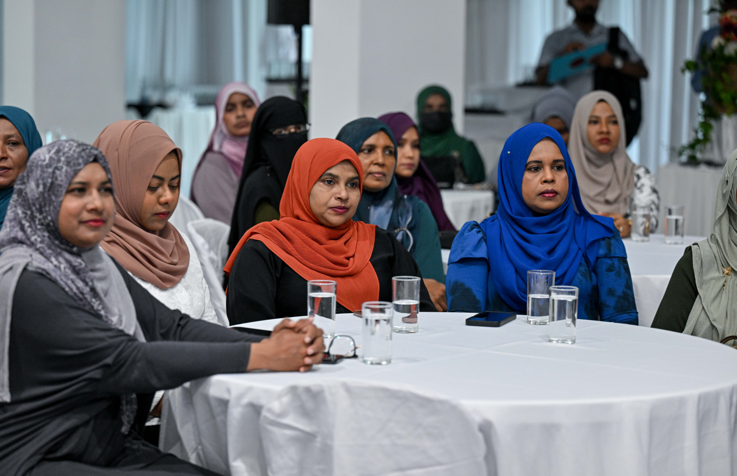 "ވިލުންތެރި ކަނބަލުން" ޕްރޮގްރާމުގައި ބައިވެރިވި އަންހެން ކަނބަލުންތަކެއް-- ފޮޓޯ: ރައީސް އޮފީސް