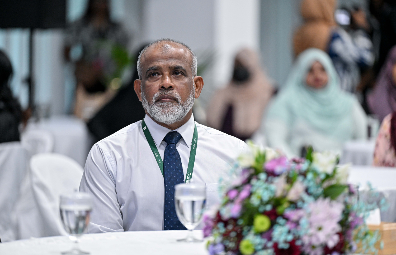 އެކި ދާއިރާތަކުން އަންހެނުން ބާރުވެރިކުރުވައި އަމިއްލަ ނަފްސަށް އޮންނަ އިތުބާރު ބޮޑުކުރުމަށް ކުރިއަށް ގެންދިޔަ "ވިލުންތެރި ކަނބަލުން" ޕްރޮގްރާމް ނިންމުގެ ރަސްމިއްޔާތުގައި އެޗްޑީސީގެ އެމްޑީ އަލީ ޒުހައިރު ބައިވެރިވެވަޑައިގަންނަވަނީ.--- ފޮޓޯ: ރައީސް އޮފީސް