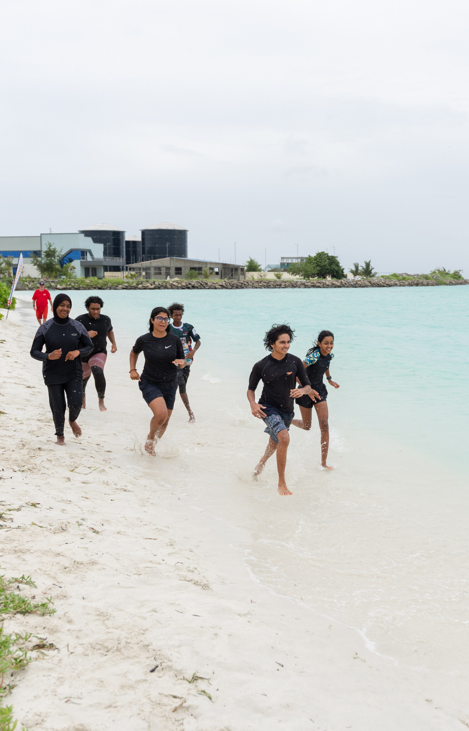 ރާއްޖޭގެ ފުރަތަމަ ޖޫނިއާ ލައިފްގާޑިން ޕްރޮގްރާމްގެ ތެރެއިން: މި ޕްރޮގްރާމްގައި ލީޑާޝިޕް ހުނަރުތައް ވެސް އުނގަންނައި ދޭނެ --- ފޮޓޯ: އޭއެމްއެފްއޭ