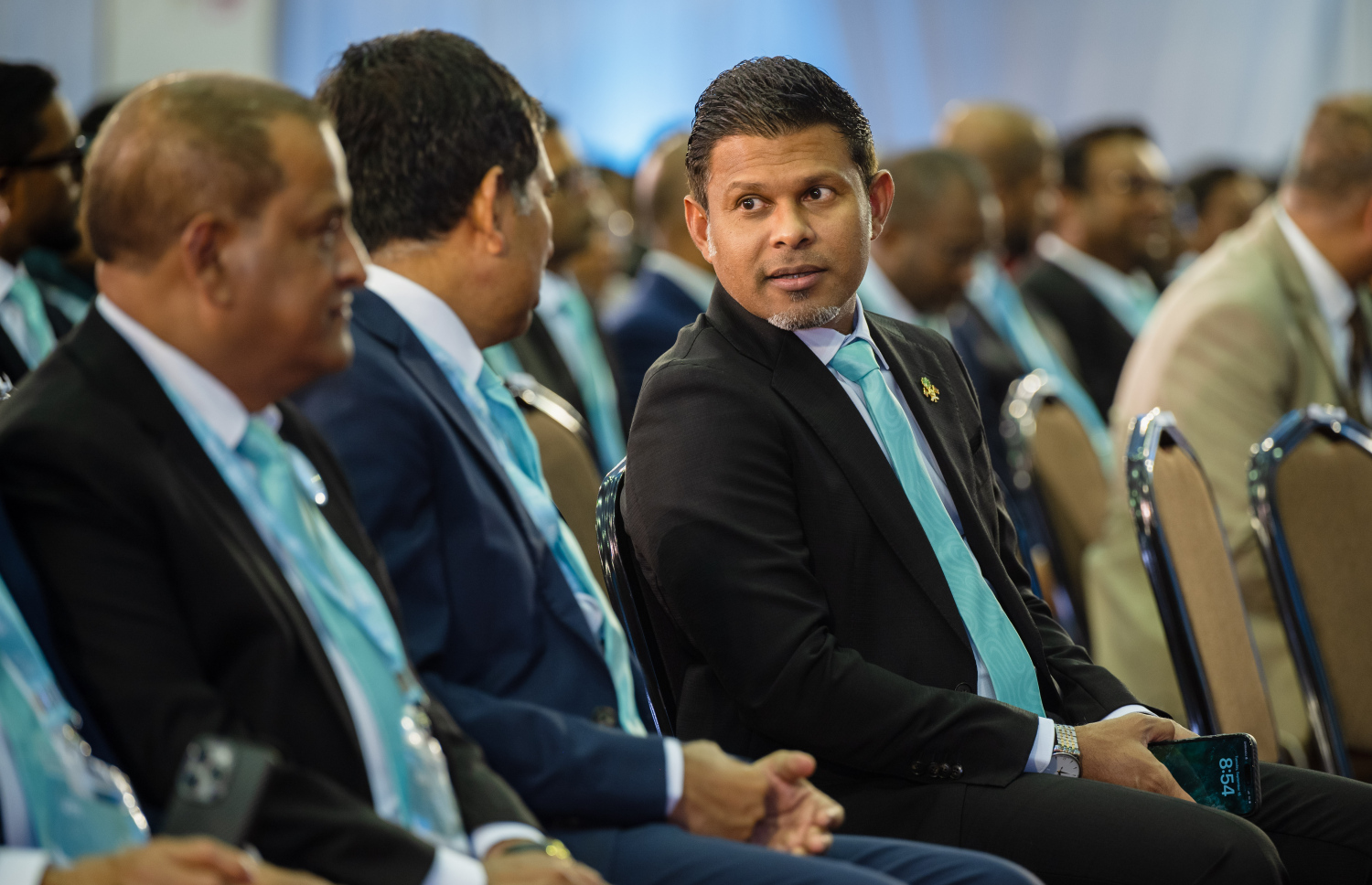 ޕީއެންސީގެ ކޮންގްރެސް ފެށުމުގެ ރަސްމިއްޔާތުގައި ނައިބު ރައީސް ހުސެއިން މުހައްމަދު ލަތީފު ބައިވެރިވެ ވަޑައިގަންނަވަނީ -- ފޮޓޯ: ފަޔާޒު މޫސާ | މިހާރު