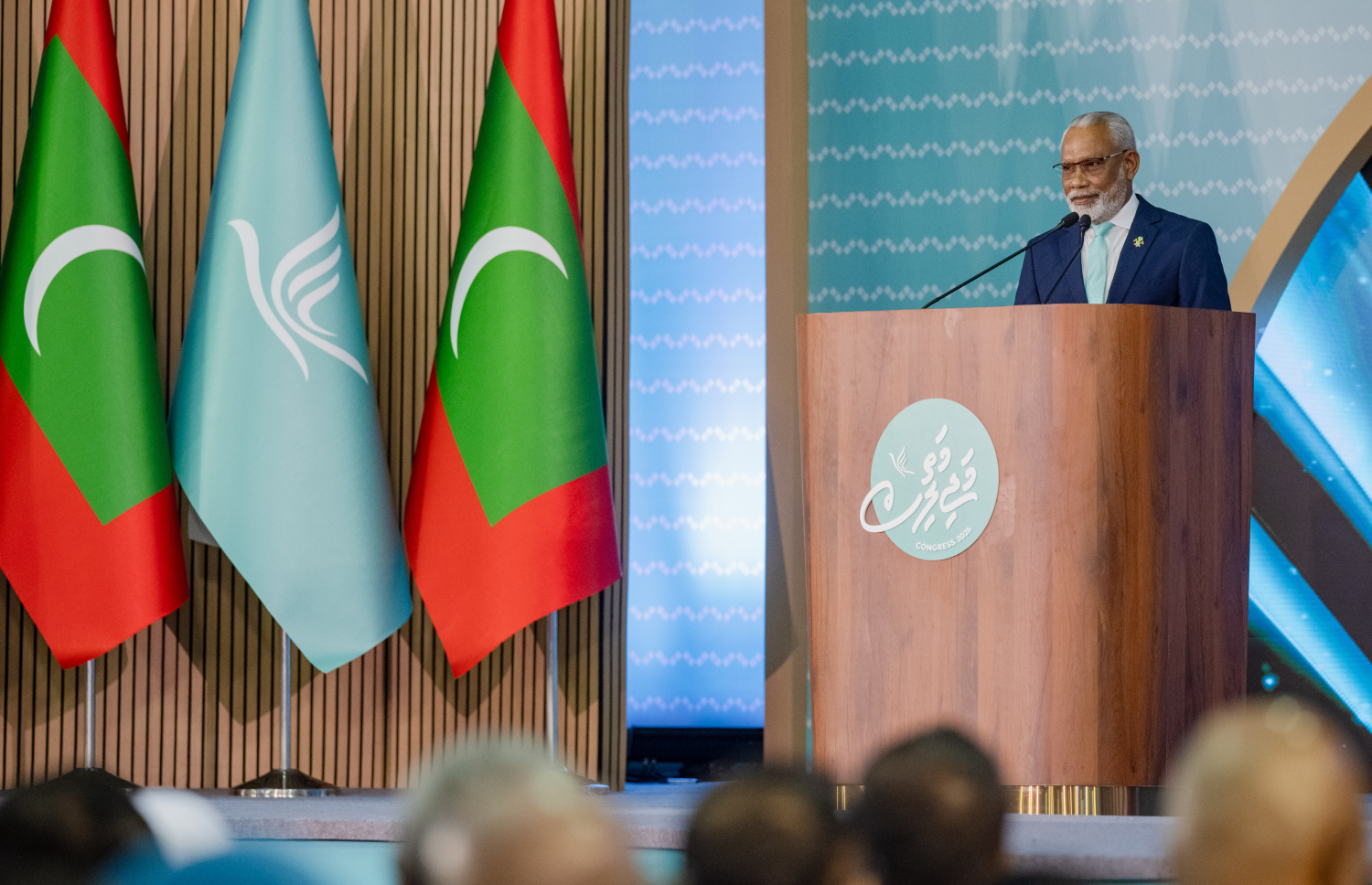 ޕީއެންސީގެ ކޮންގްރެސްގައި މަޖިލިސް ރައީސް އަބްދުއްރަހީމް އަބްދުﷲ ވާހަކަފުޅު ދައްކަވަނީ. -- ފޮޓޯ: ފަޔާޒު މޫސާ | މިހާރު