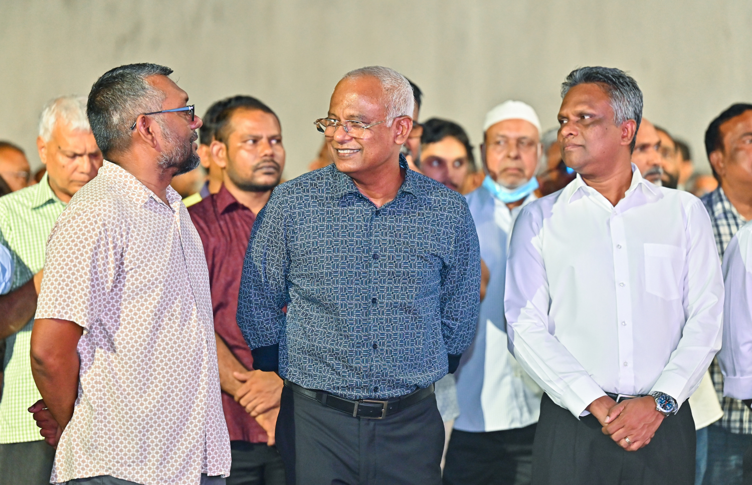ކުރީގެ ރައީސް އިބޫ އާއި މާލޭގެ މިހާރުގެ މޭޔަރު އާދަމް އާޒިމް އަދި ކުރީގެ ޗެއާޕާސަން ފައްޔާޒު.