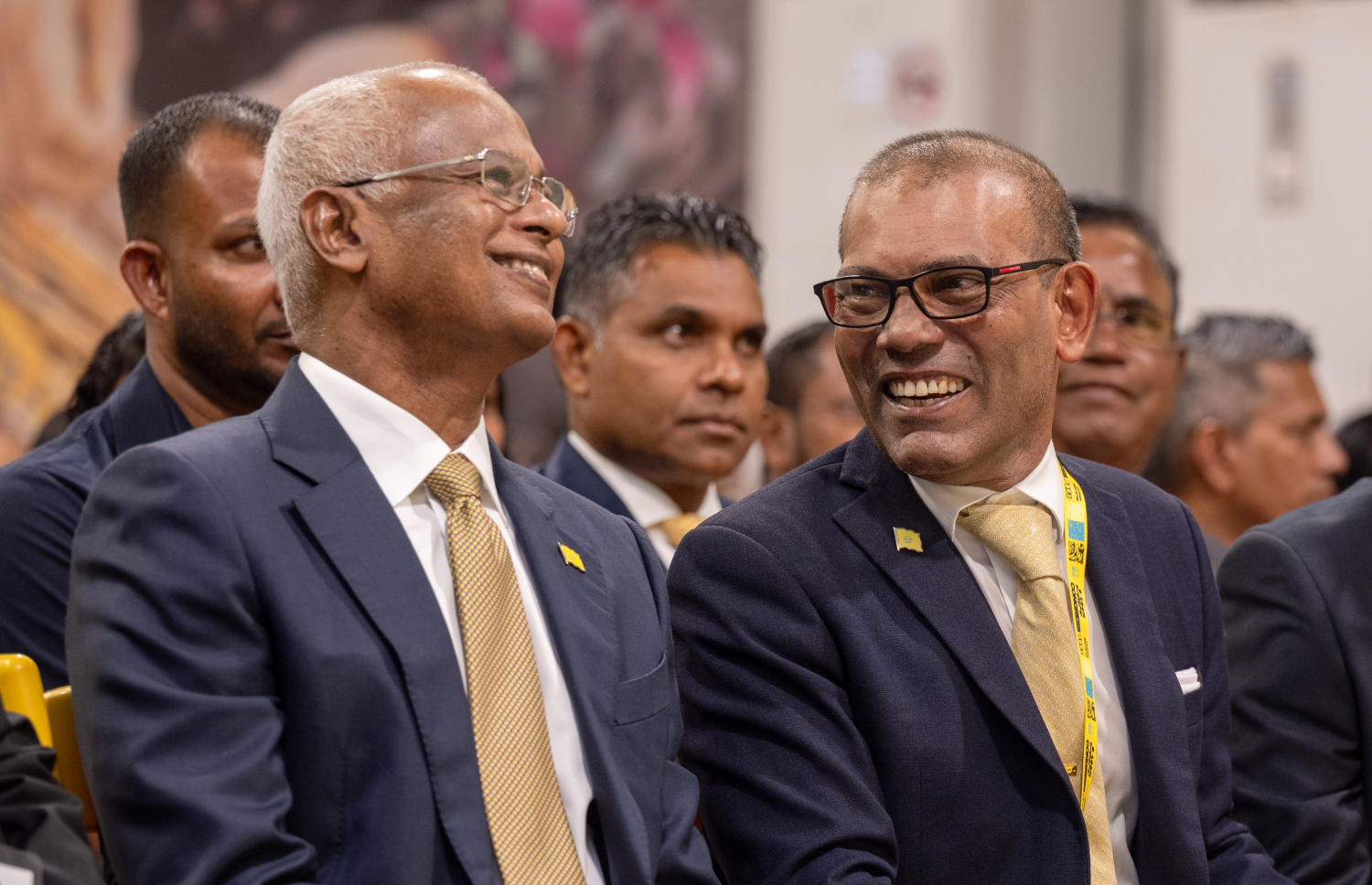 އެމްޑީޕީގެ ކޮންގްްރެސް ފެށުމުގެ ރަސްމިއްޔާތުގައި އެ ޕާޓީގެ ޗެއާޕާސަން އަދި ކުރީގެ ރައީސް މުހައްމަދު ނަޝީދާއި ކުރީގެ ރައީސް އިބްރަހިމް މުހައްމަދު ސޯލިހު ވާހަކަފުޅު ދައްކަވަނީ.--- ފޮޓޯ: ފަޔާޒު މޫސާ | މިހާރު