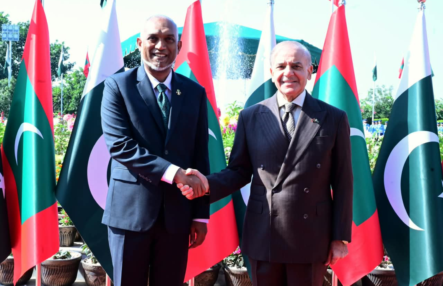 ރައީސް މުއިއްޒާއި ޕާކިސްތާންގެ ބޮޑުވަޒީރު ޝެހްބާޒް މިއަދު ސަލާން ކުރައްވަނީ.