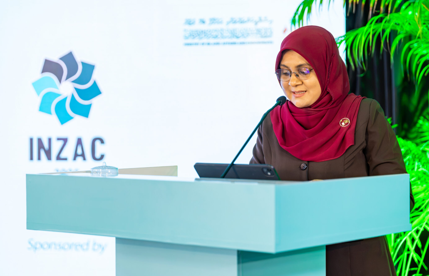 މި އަހަރުގެ ޒަކާތު ކޮންފަރެންސް ފެށުމުގެ ރަސްމިއްޔާތުގައި މީރާގެ ކޮމިޝަނާ ޖެނެރަލް ފާތިމަތު އަމީޒާ ވާހަކަދައްކަވަނީ.-- ފޮޓޯ: ޒަކާތު ހައުސް